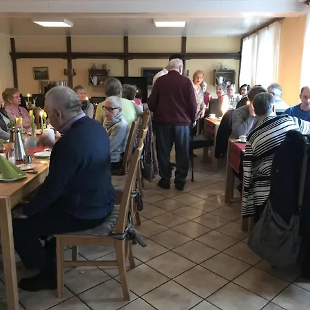 Szálloda Hoxter Am Jakobsweg 3*