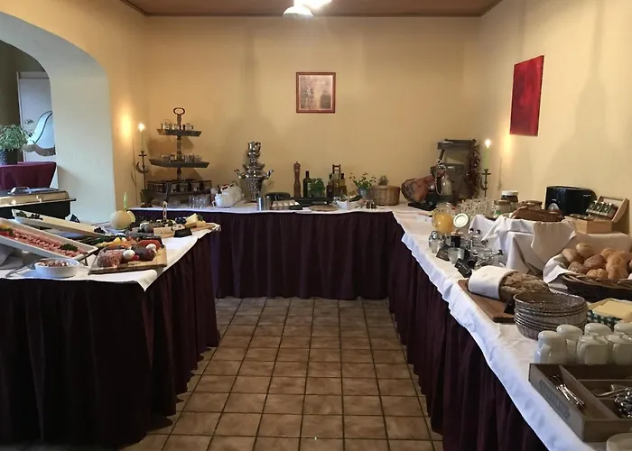 Hotel Hoxter Am Jakobsweg 3*