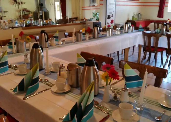 Hotel Hoxter Am Jakobsweg 3*